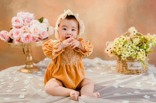 广州供卵包男孩几个月宝宝可以坐